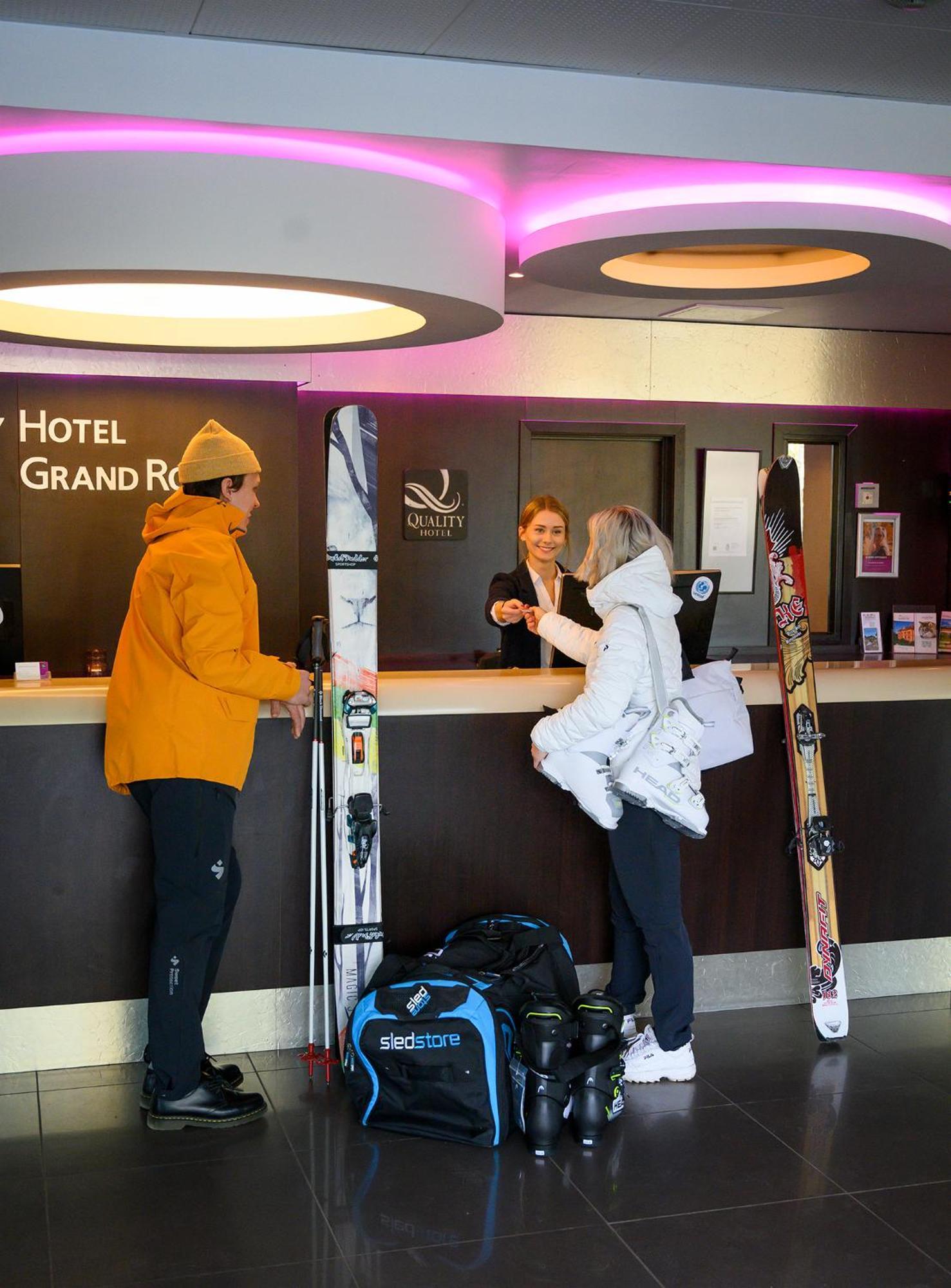 Quality Hotel Grand Royal Нарвик Экстерьер фото